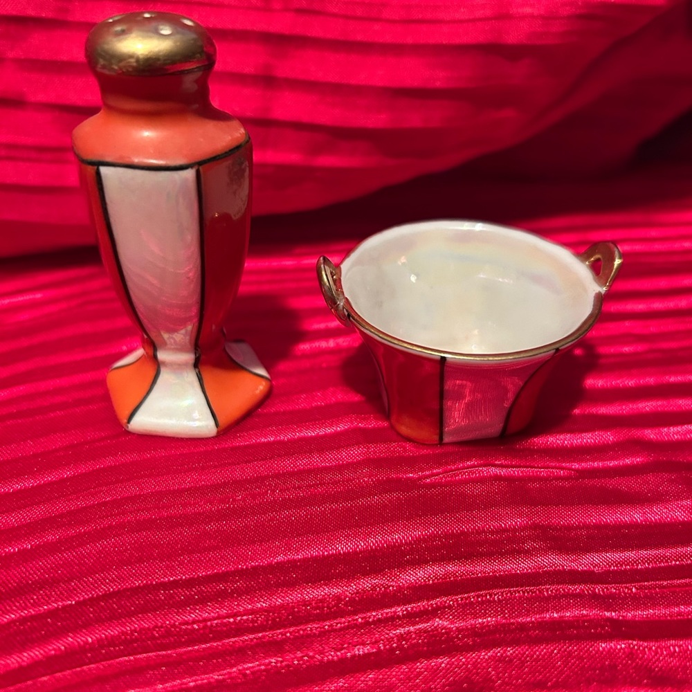 Vintage Japanese Art Deco lustreware salt and pepper shaker set- handpainted